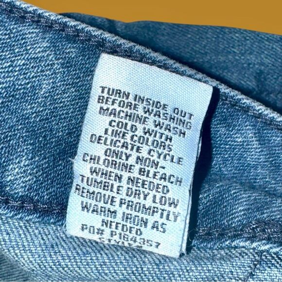 Almost Famous Premium Jeans Skinny Distressed Streetwear Baddie Junior’s Size 7 - Picture 8 of 16